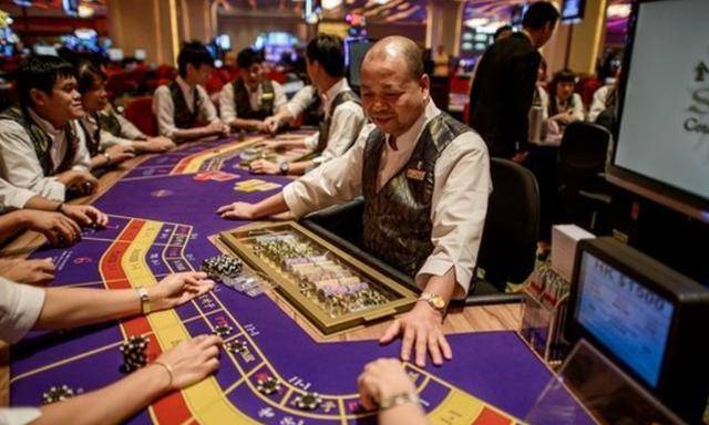 澳门赌牌持有人揭秘，谁是六张神秘之牌的真正主人？视频解读澳门6张赌牌谁持有的啊视频讲解下载