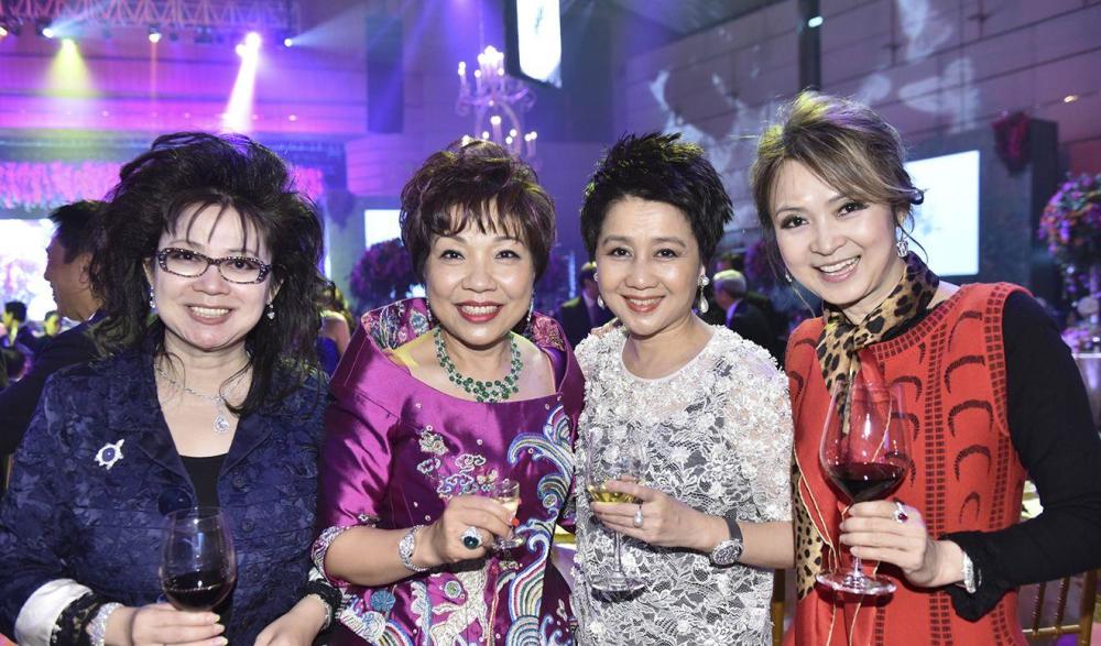 澳门赌牌详解，意义、最新动态与图片展示澳门6张赌牌什么意思呀图片最新完整的