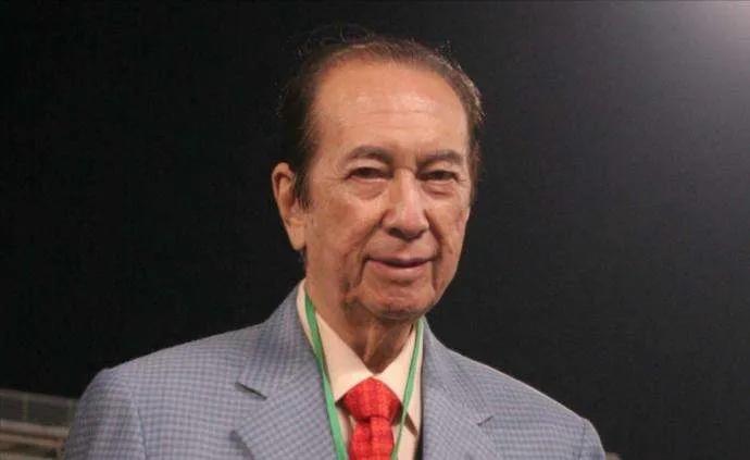 澳门女赌客传奇，从六万到一亿之路—在线观看免费完整国语版视频6万在澳门赢一个亿